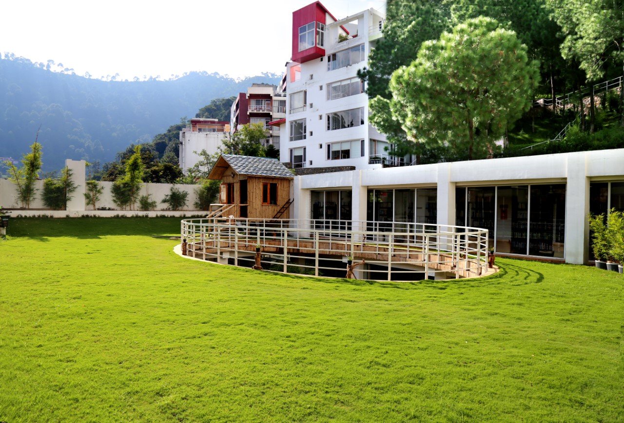 Shoolini University signs MoU with IIT Mandi