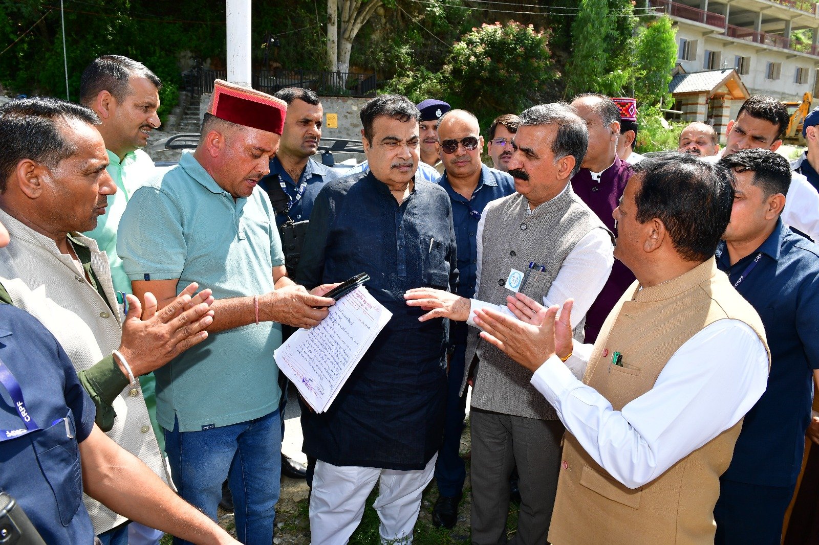 CM and Gadkari take stock of flood hit Kullu district, interact with locals