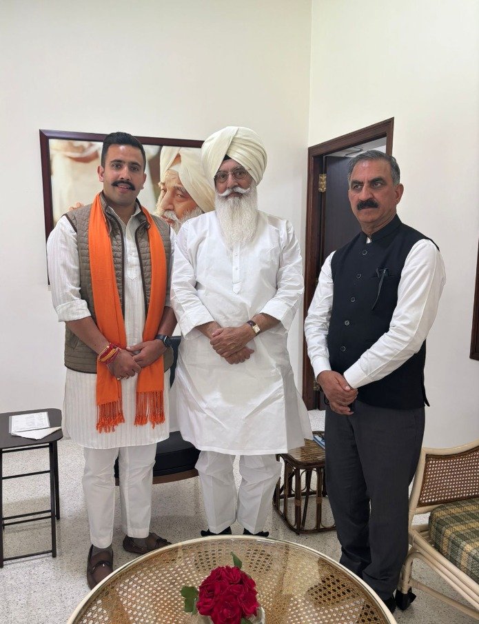 गुरिंदर सिंह महाराज से मिले मुख्यमंत्री सुक्खू और आनंद शर्मा, विक्रमादित्य सिंह