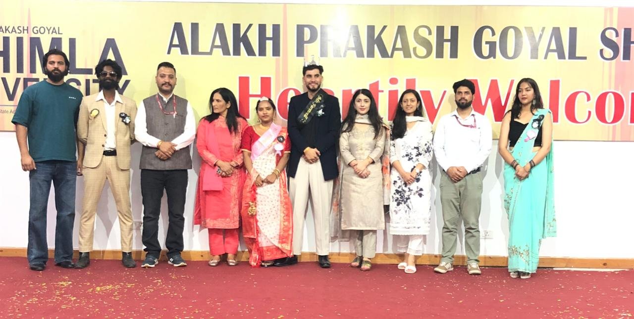 Deepa of APG University became Miss Farewell & Ritesh Sharma  Mr. Farewell