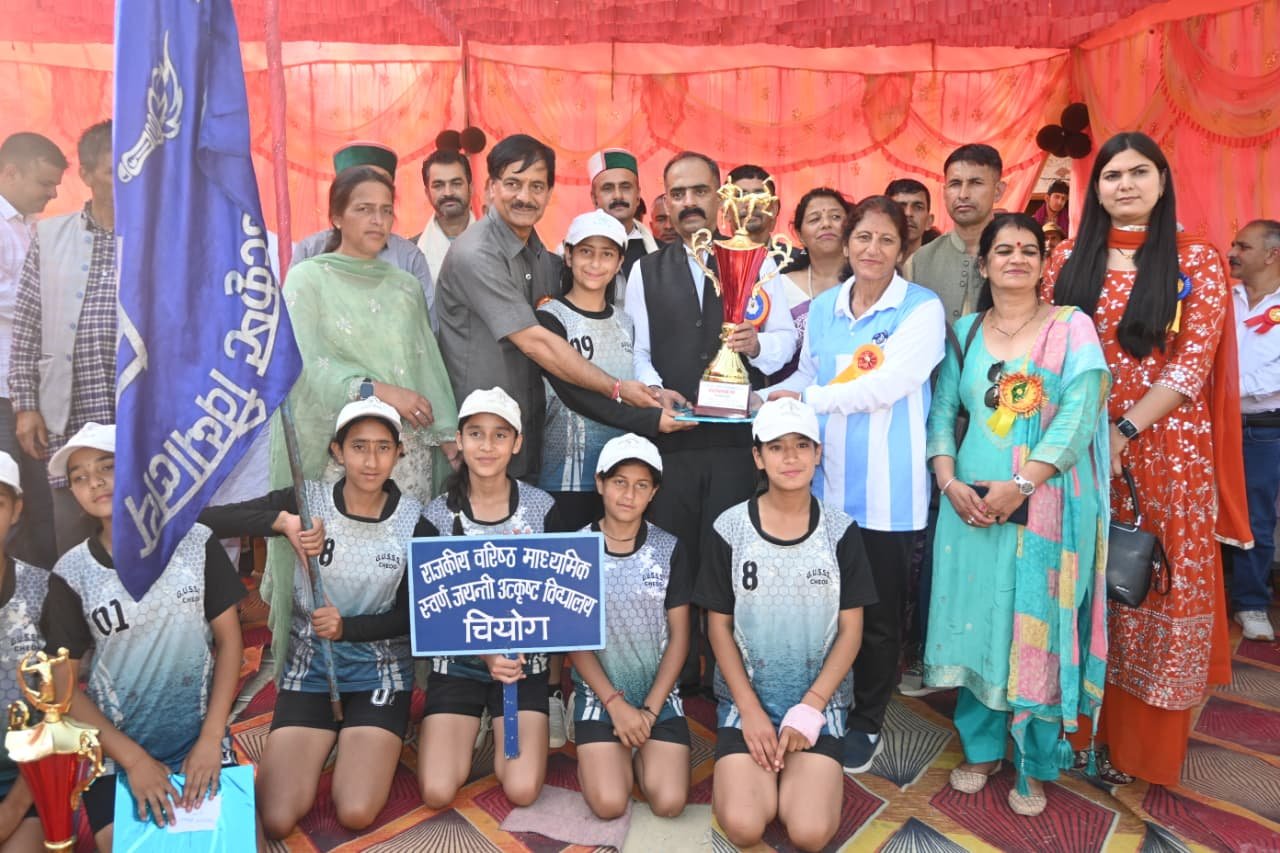 Anirudh Singh Attends Closing Ceremony of Under-14 Girls’ Sports Competition at Juggar School