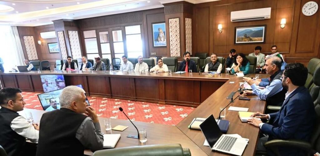 Job trainee doctors to be allowed to pursue PG courses: CM